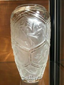 A stunning & rare Lalique France Hesperides pattern vase limited edition piece
