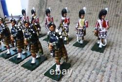 Britain's #48004 13 Piece Pipes & Drums of 1st Battalion Limited Edition 2008