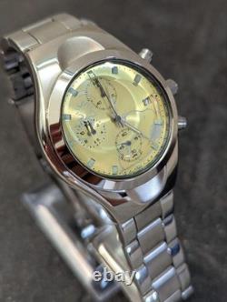 Citizen Snoopy Collaboration Wristwatch Limited Edition 500 Piece 1998 Exclusive