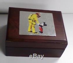 Disney Mickey Mouse Fireman Firefighter Limited Edition 911 Watch & Patch