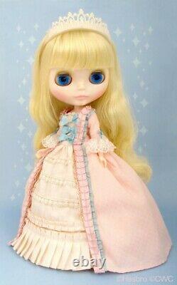 Takara tomy neo blythe midnight spell limited edition doll doll