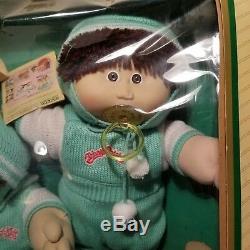 Vintage CABBAGE PATCH Limited Edition Twins with Box Exc. Condition