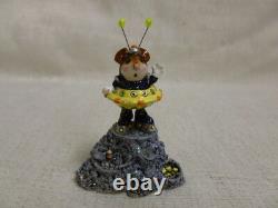 Wee Forest Folk Greetings Limited Edition 2003 Yellow Event Piece Retired