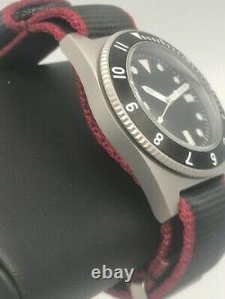 Benrus Type I Limited Edition Military Surface 42.5mm Automatique 1000 Pièces 300m