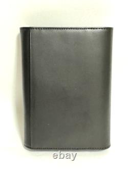 Couverture de planner A6 et set de pochette en édition limitée de la collaboration One Piece x Hobonichi