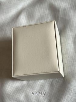 Édition Limitée 2000 Pièces Snoopy Belle Prise de Bonheur Avec Diamants Naturels