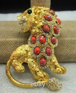 Épinglette en Édition Limitée de Lion Cabochon Fier par Kenneth J Lane Kjl