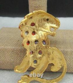 Épinglette en Édition Limitée de Lion Cabochon Fier par Kenneth J Lane Kjl