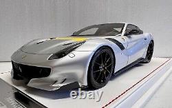 Ferrari f12 TDF, par FC Models en magnifique argent métallisé, très limité seulement 8 pièces