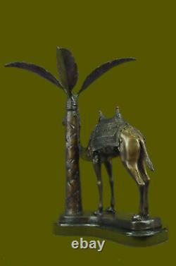Grande Edition Limitée Camel Bronze Plant Holder Statue Sculpture Figurine Piece