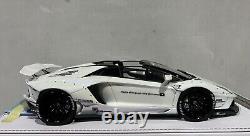 Lamborghini Aventador Liberty Walk Roadster Chameleon Blanc Limité à 50 Pièces