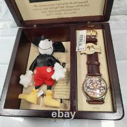 Montre Disney édition limitée ancienne Mickey Mouse Quartz 5000 pièces