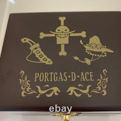 Montre commémorative en édition limitée One Piece Fire Fist Ace Souvenirs de Flamme M