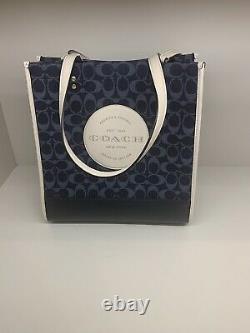 Nwt Entraîneur Dempsey Tote In Signature Jacquard And Coach Patch C2823