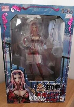 One Piece P. O. P Statue PVC Cage Noire Hina Édition Limitée par Megahouse