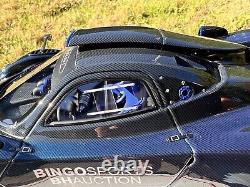 Pagani Zonda Révolucion. Fibre de Carbone Complet Ltd À 30 Pièces Rares.