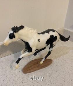 Pièce de chasse Breyer Traditional Smarty Jones Édition limitée à 3 000 exemplaires