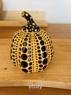 Sculpture de citrouille jaune de Yayoi Kusama Édition limitée Œuvre d'art de Naoshima
