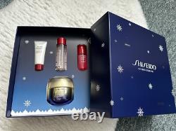Set de cadeau en édition limitée de 4 pièces Shiseido Vital Perfection tout neuf