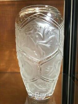 Un Superbe & Rare Vase Lalique France Modèle Hesperides Édition Limitée